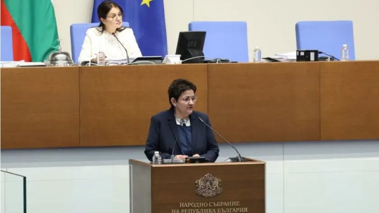 Финансовият министър: Изостава събирането на ДДС