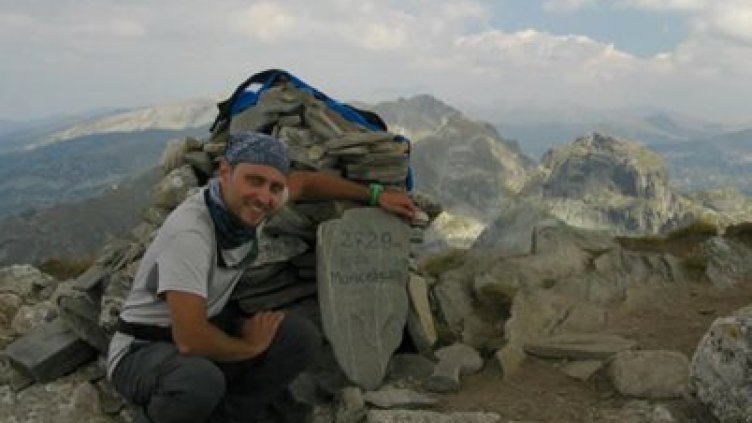 Спор за бащинство на дете е причината за убийството на мъжа, намерен в опожарена кола