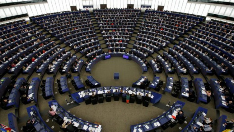 150 000 гласа за BG евродепутат, месечната заплата – €12 000