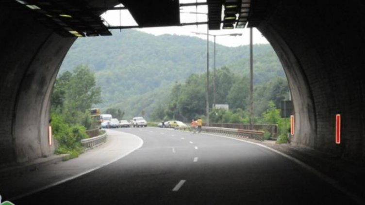 Жена е пострадала при катастрофа в тунела „Ечемишка“