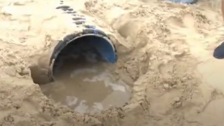 Тръбата на плаж "Атлиман " е дъждовен колектор