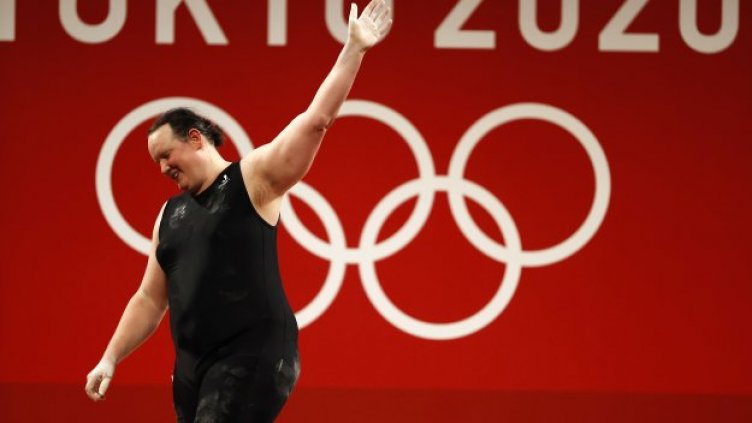 Първият трансджендър олимпиец се издъни вТокио