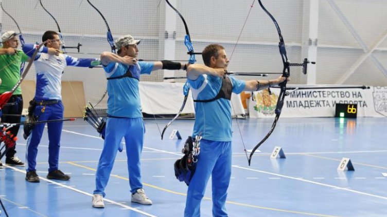 Варненци с най-точен мерник в турнира по стрелба с лък „Млади стрелци“