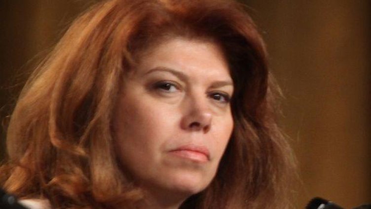 Йотова: Светът е на остър завой, не знаем какво ни очаква  