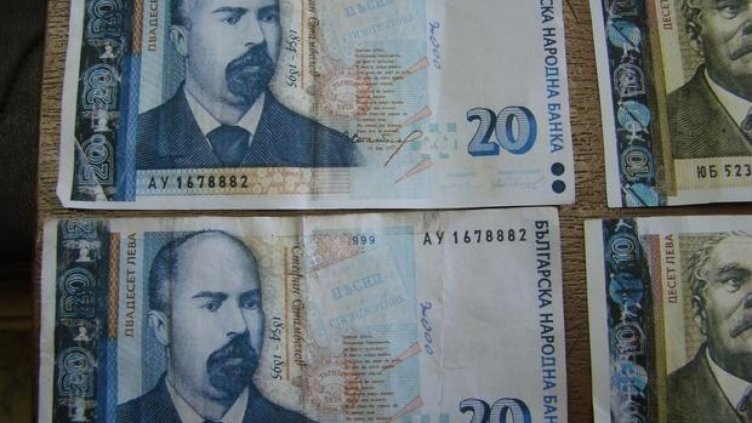 Как да се предпазим от фалшиви пари