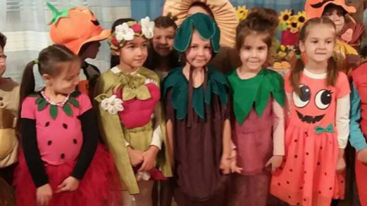 С карнавал в ДГ Карамфилче във Варна посрещнаха есента