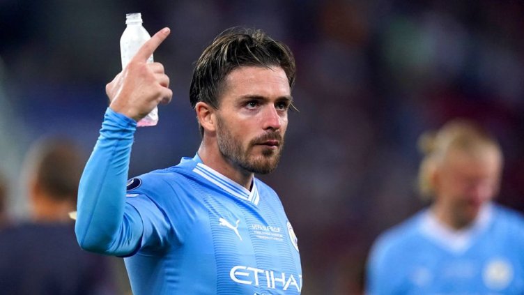 Удар: Свиха вещи за 1 млн. паунда от дома на звезда на Ман Сити