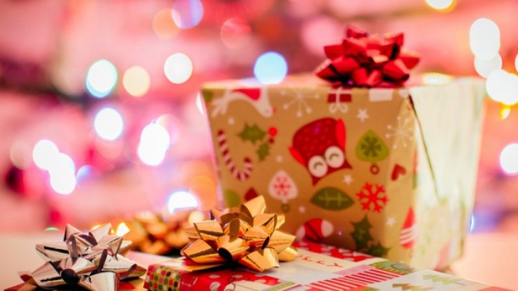 Какви подаръци са радвали и разочаровали звездите като малки?