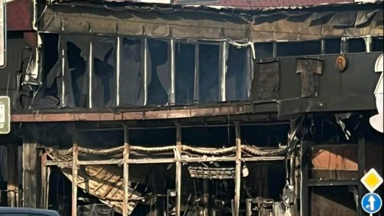 Изгоря най-големият хранителен магазин в Кранево