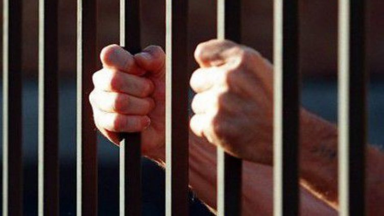 Спипаха извършители на грабежи на възрастни жени