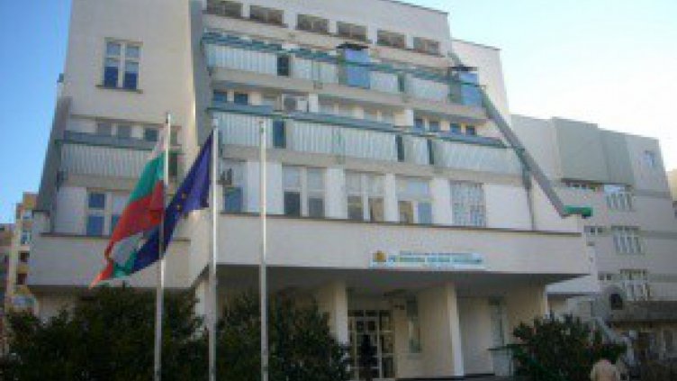 Спират се плановите операции заради грип