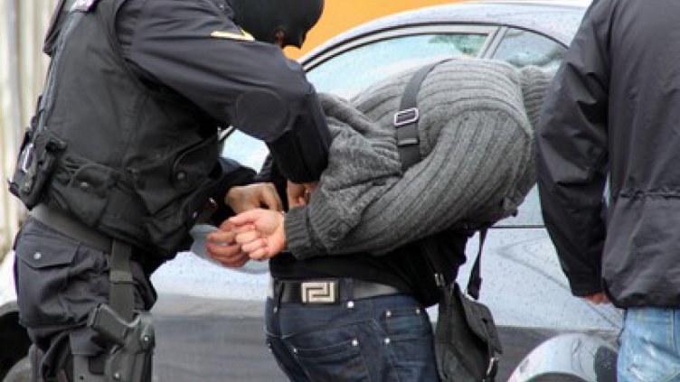 Двама с наркотици залови полицията във Варна за ден