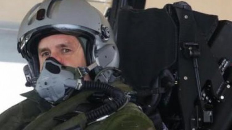 Румен Радев летя с френския „Рафал” за финал на президентското посещение