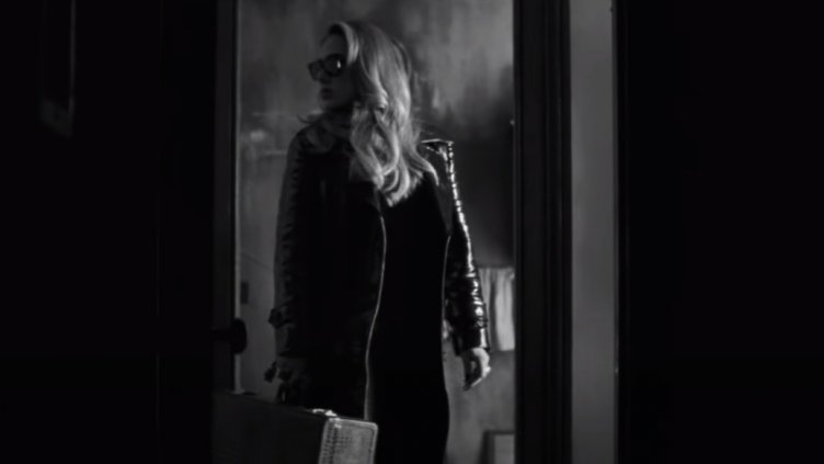 След 5-годшна пауза: Адел подлуди мрежата само за ден (ВИДЕО)