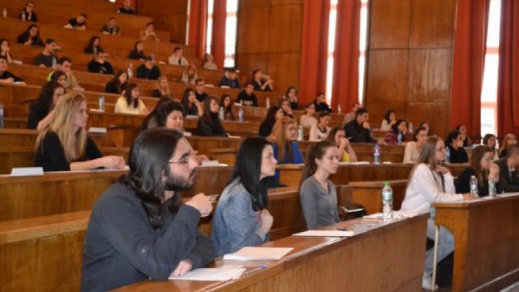 „Септември” на Гео Милев и „Борба” на Христо Ботев за изпита в СУ