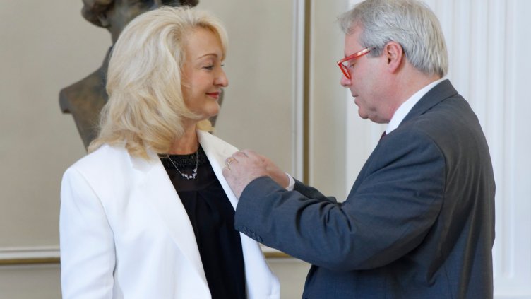 Даниела Димова стана „Кавалер на Ордена за изкуство и литература“