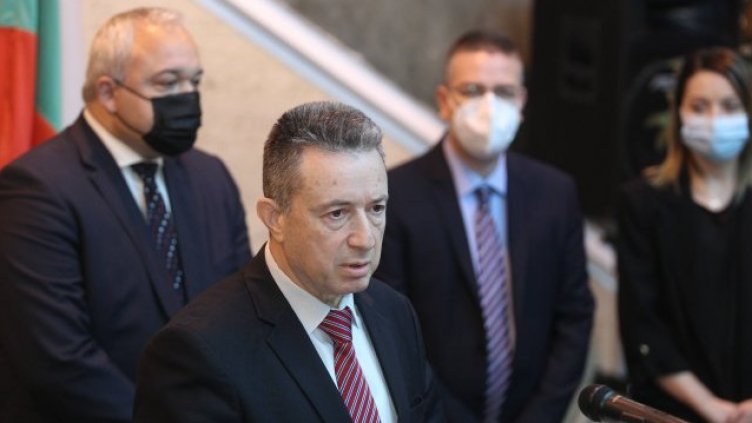 Започват проверки в Агенцията по вписванията, Търговския регистър и "Българско гражданство"