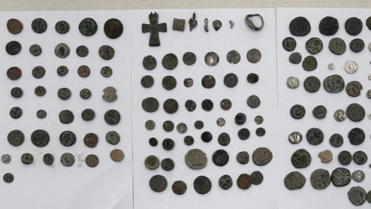 Митничари спасиха част от историята на България