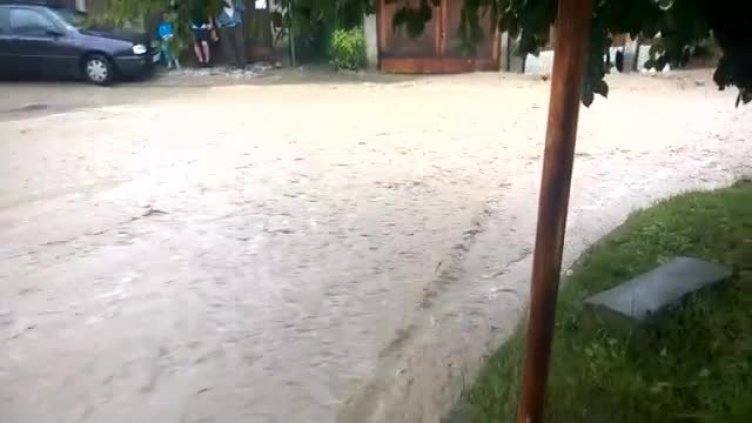 Отпускат над 2.8 млн. за щетите от летните порои в Мизия, Дупница и Тетевен