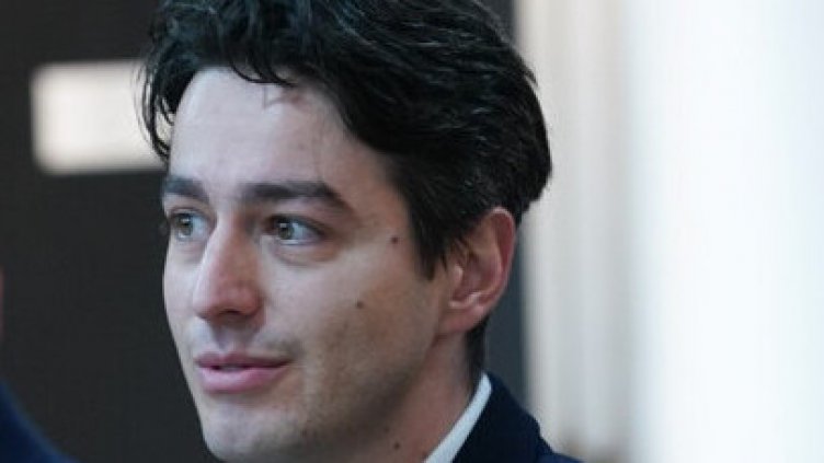 И министърът на културата пипна ковид