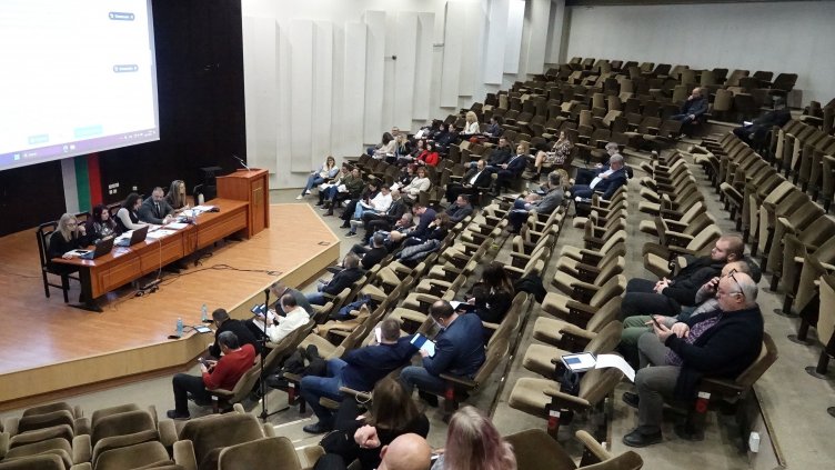 Финансовата комисия се съгласи да бъдат заложени средства за болниците в следващите три бюджета