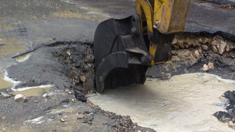 Заради ВиК авария затварят част от ул. "Дубровник" във Варна