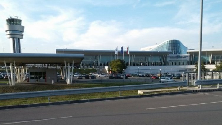 Арестуваха беглец на Терминал 2, убил жена на пътя