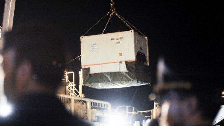 Имигранти звъннаха на полицията от контейнер