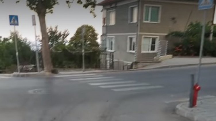 Промоция на знаци за пешеходни пътеки във "Виница". Плати 3, вземи 4 без пари