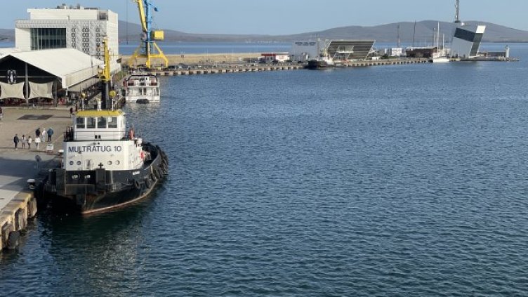 Трагедия: Рибар се удави на Морска гара в Бургас