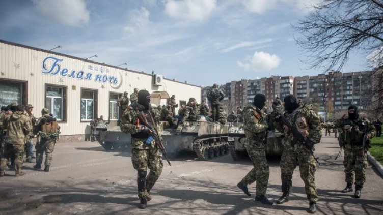 Проруските власти на Славянск обявиха комендантски час