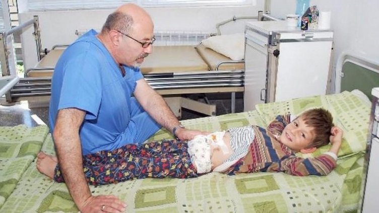 Светило в детската хирургия празнува 60-годишен юбилей