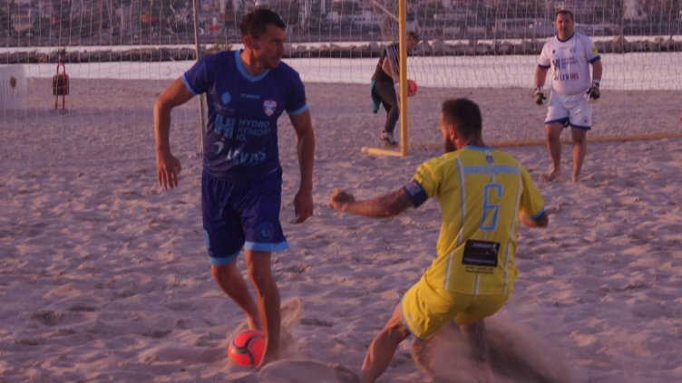 "Спартак" победи гръцкия шампион на старта на турнира по плажен футбол във Варна