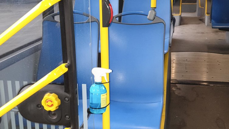 Поставят дезинфектанти в градския транспорт във Варна