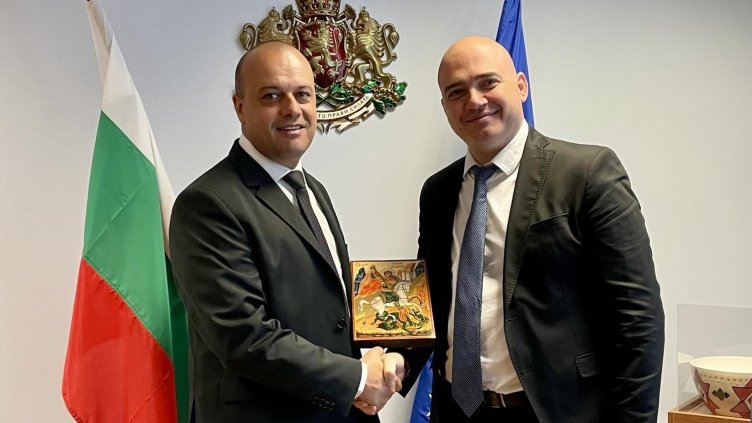 Служебният министър д-р Илин Димитров встъпи в длъжност