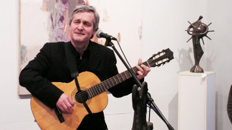 Новата си книга „Благовестието на думите“ представя във Варна Владимир Стоянов