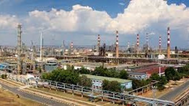 А пък от "Лукойл" не се дават на държавата: Плащаме си данъците!