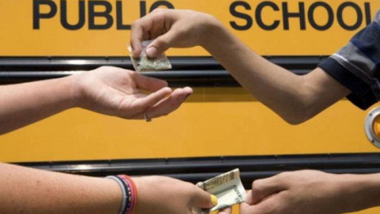 Нови наркотици и опасни зависимости сред младежите у нас