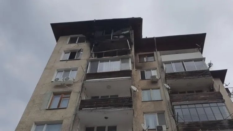 Запалена  свещ изпепели жилище в Смолян