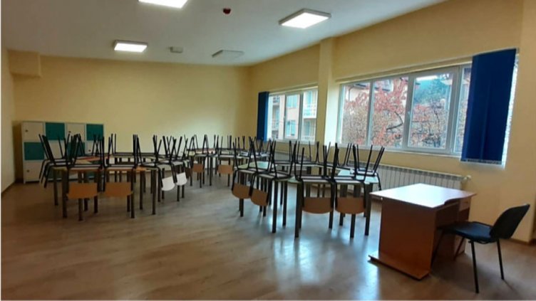 Предложение: На 1 и 2 април учениците да са в пролетна ваканция