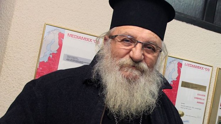 Приютите на отец Иван останаха без храна и дърва за огрев