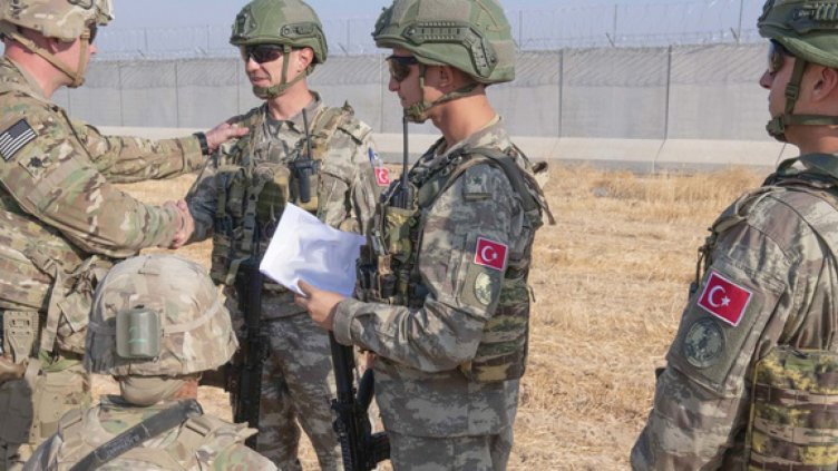 Турция създаде военна зона на 5 км от границата с България