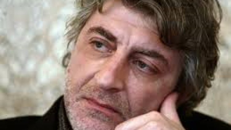 Сашо Морфов застана "На ръба" с реквием за отиващата си България