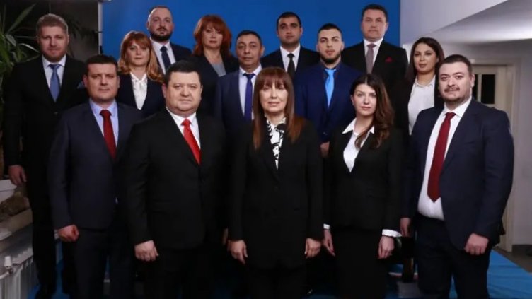 ДПС регистрира кандидат-депутатската си листа във Варна, има голяма изненада