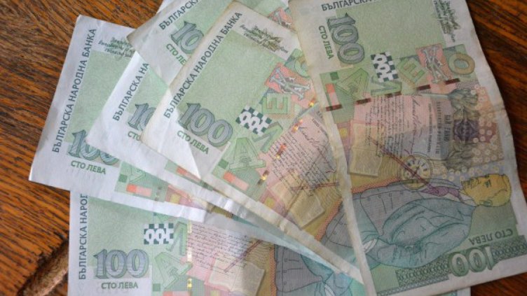 Мним лекар взе 7000 лв. от дядо, поиска си и още