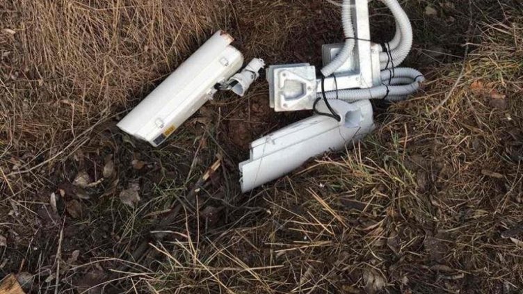 Отрязаха с флекс камера на тол системата