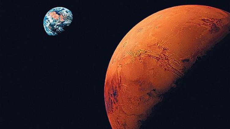 Марс се приближава до Земята