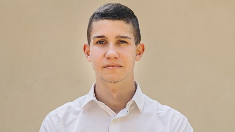 18-годишен е "Будител на годината