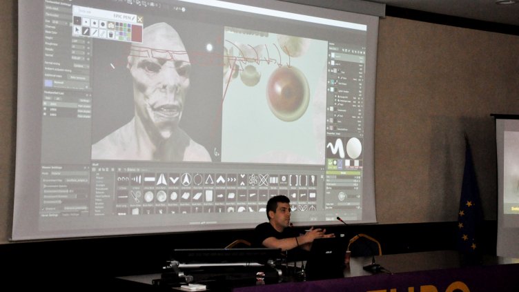  МАРТИН ПУНЧЕВ БЕШЕ ПЪРВИЯТ ЛЕКТОР, който се изяви по време на фестивала. Снимка ПЛАМЕН ГУТИНОВ