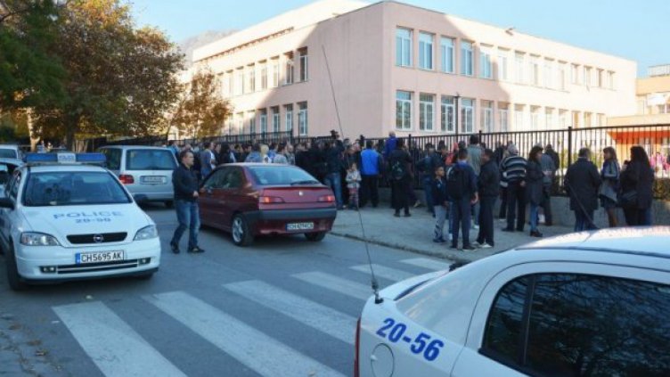 Спор между сводници бил причина за убийството на момичето в Сливен?